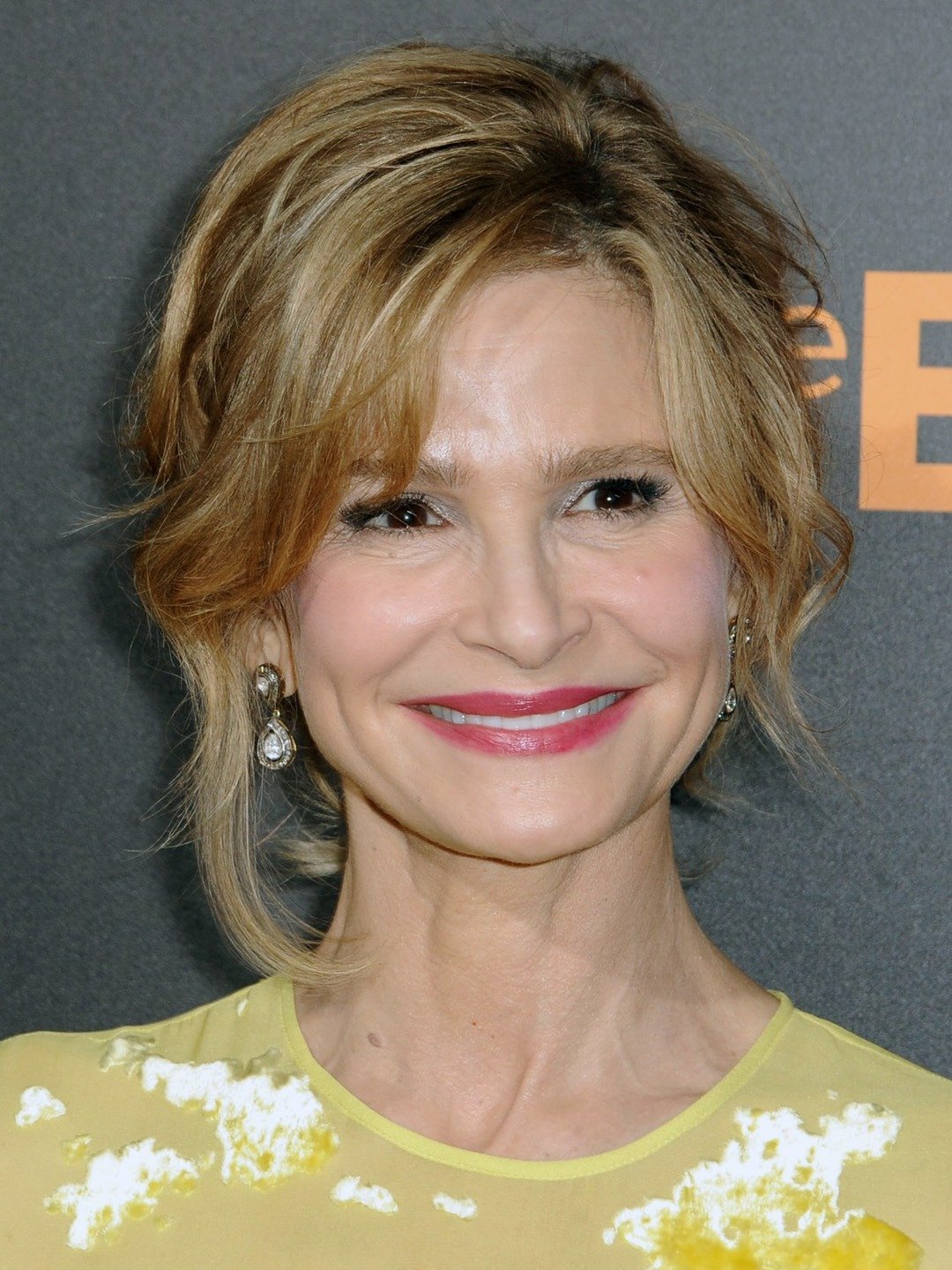 How tall is Kyra Sedgwick?